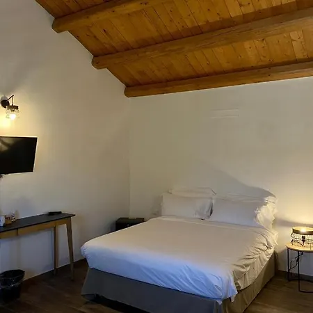 Relais Frasimon Antico Casale Resort *